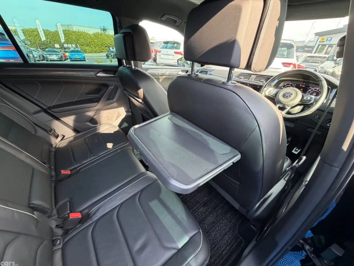 Volkswagen Tiguan MPV, Diesel, 2018, Black