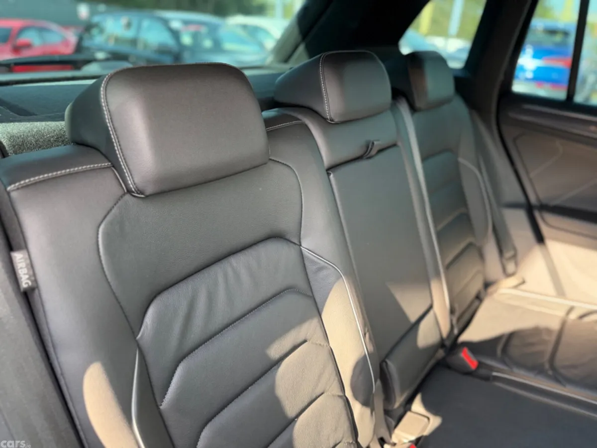 Volkswagen Tiguan MPV, Diesel, 2018, Black