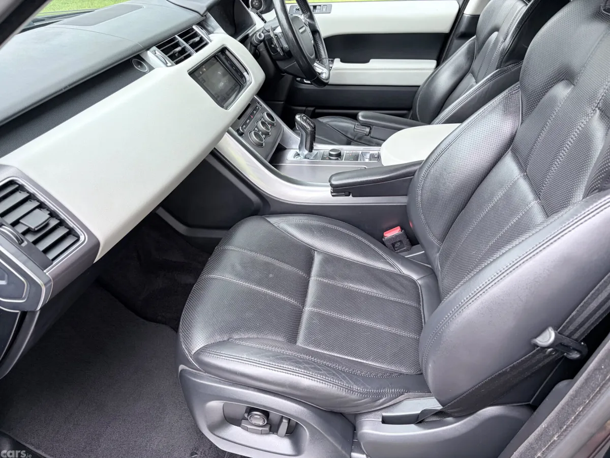 Land Rover Range Rover Sport SUV, Diesel, 2016, Black