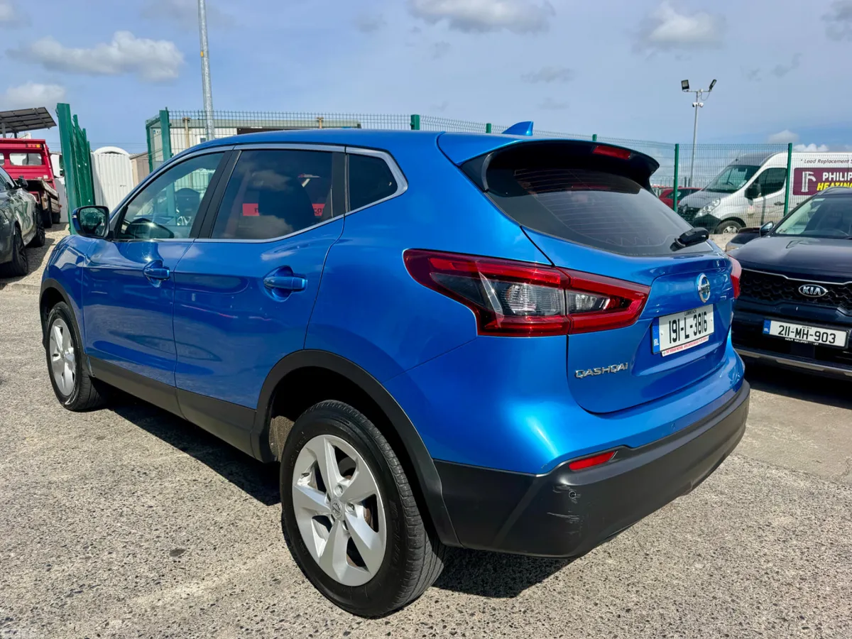 Nissan Qashqai Hatchback, Diesel, 2019, Blue