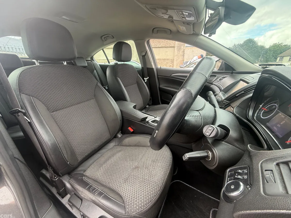 Vauxhall Insignia Hatchback, Diesel, 2015, Grey