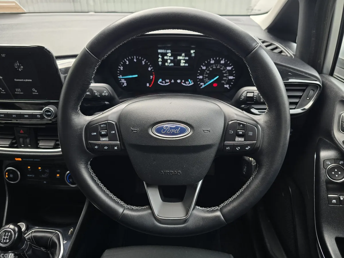 Ford Fiesta Hatchback, Petrol, 2018, Silver
