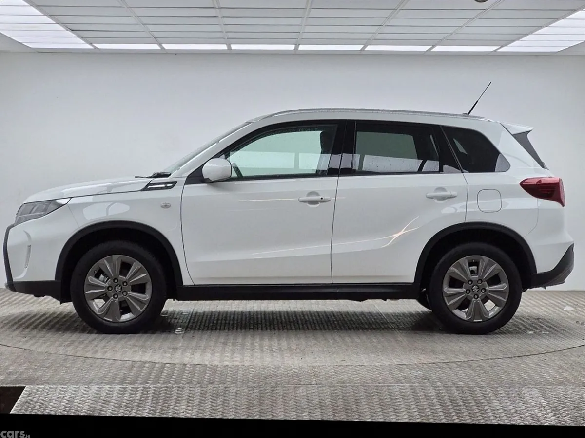 Suzuki Vitara SUV, Petrol Hybrid, 2026, White