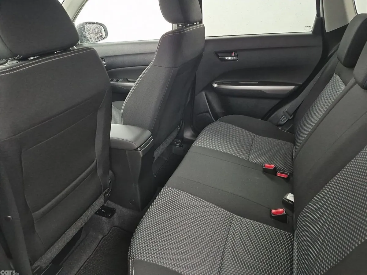 Suzuki Vitara SUV, Petrol Hybrid, 2026, White