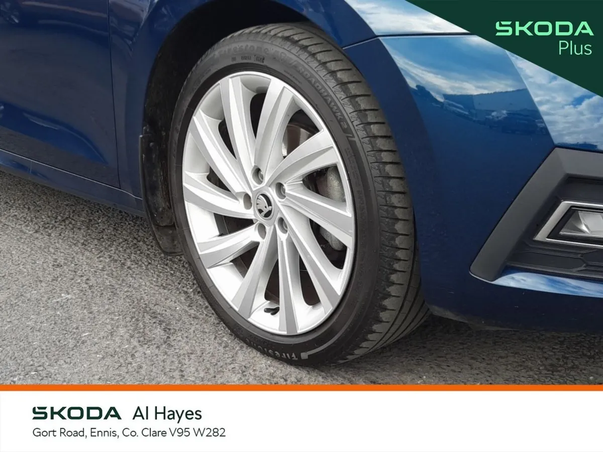 Skoda Octavia Estate, Diesel, 2023, Blue