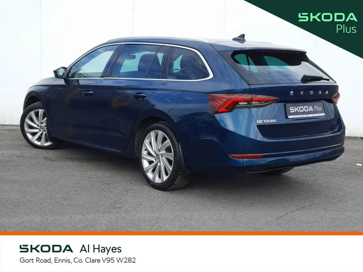 Skoda Octavia Estate, Diesel, 2023, Blue
