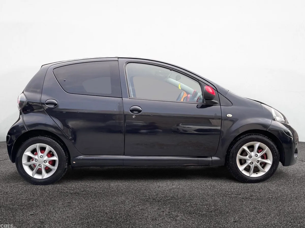 Toyota Aygo Hatchback, Petrol, 2013, Black