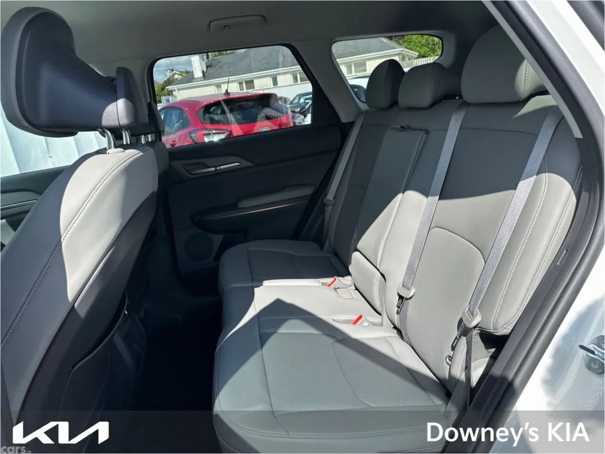 Kia EV5 SUV, Electric, 2026, White