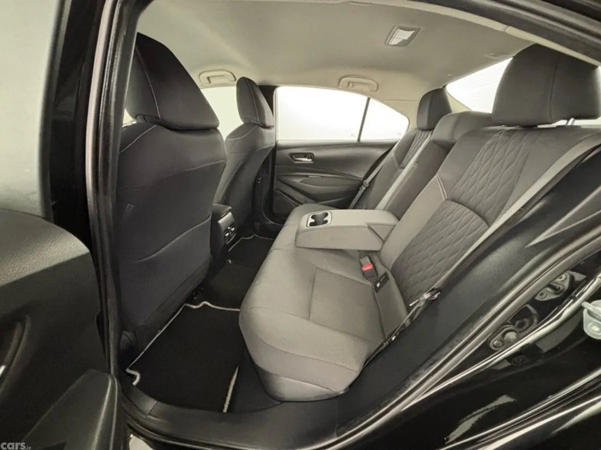 Toyota Corolla Saloon, Petrol Hybrid, 2019, Black