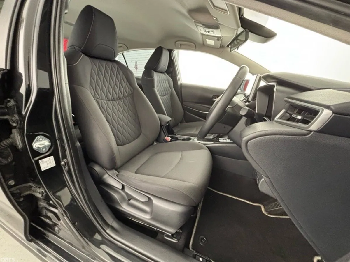Toyota Corolla Saloon, Petrol Hybrid, 2019, Black