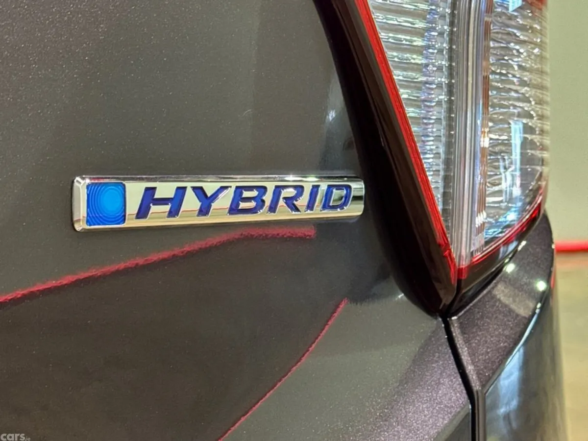 Honda Vezel SUV, Petrol Hybrid, 2017, Blue