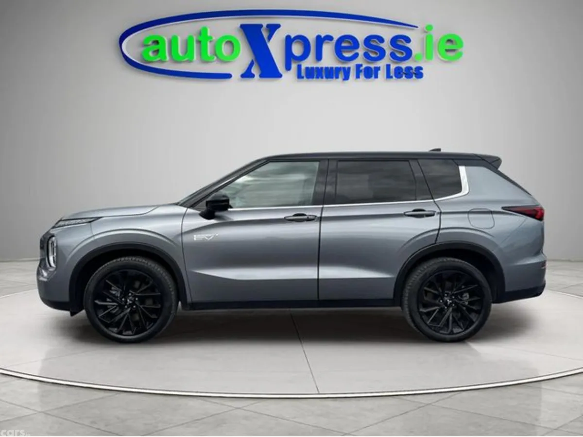 Mitsubishi Outlander SUV, Petrol Plug-in Hybrid, 2023, Grey