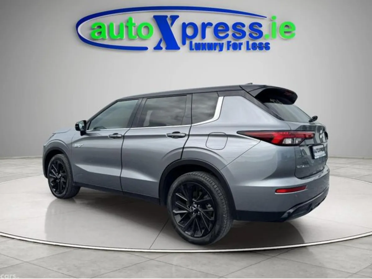 Mitsubishi Outlander SUV, Petrol Plug-in Hybrid, 2023, Grey