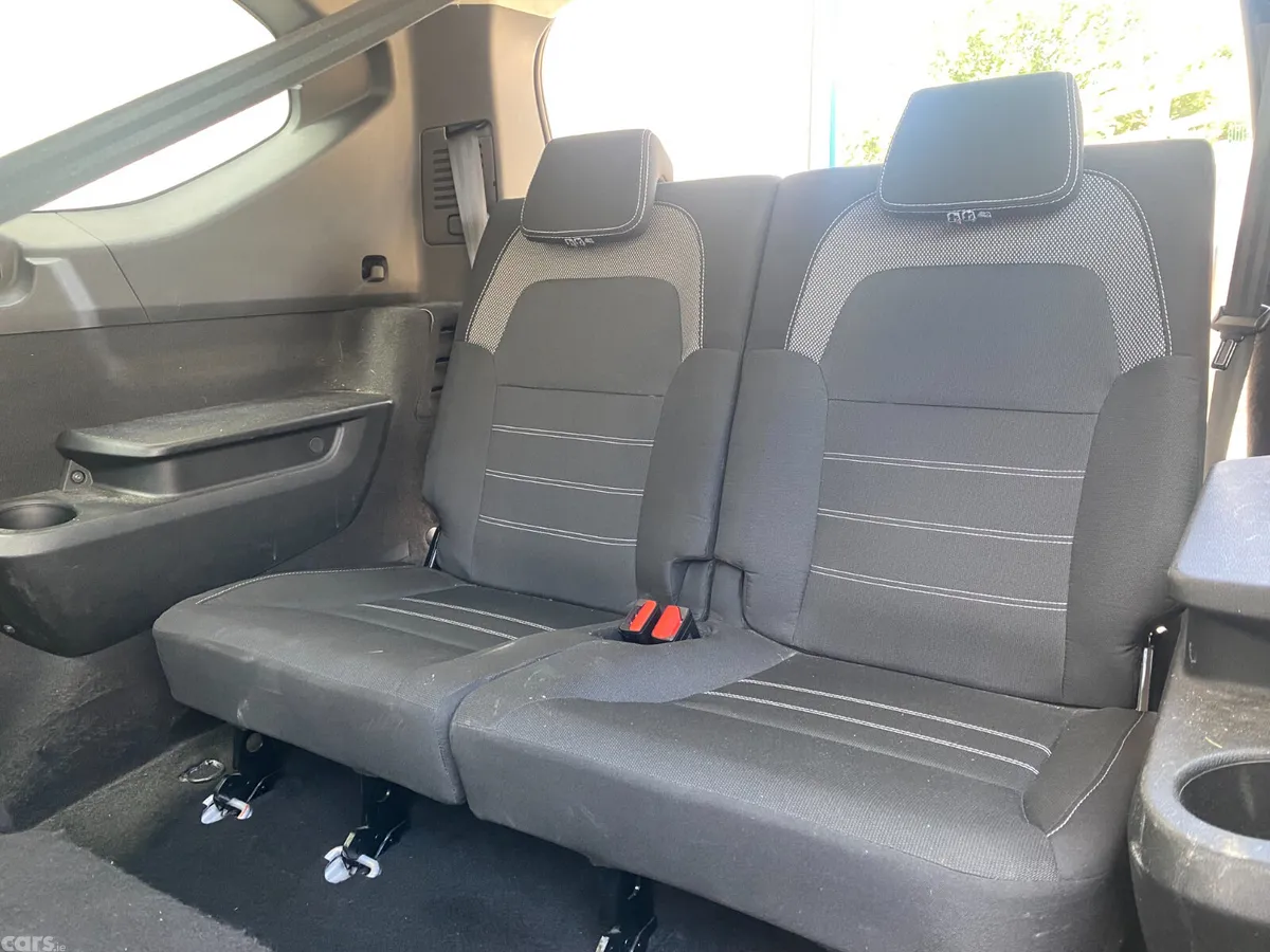 Dacia Jogger MPV, Petrol, 2023, Grey