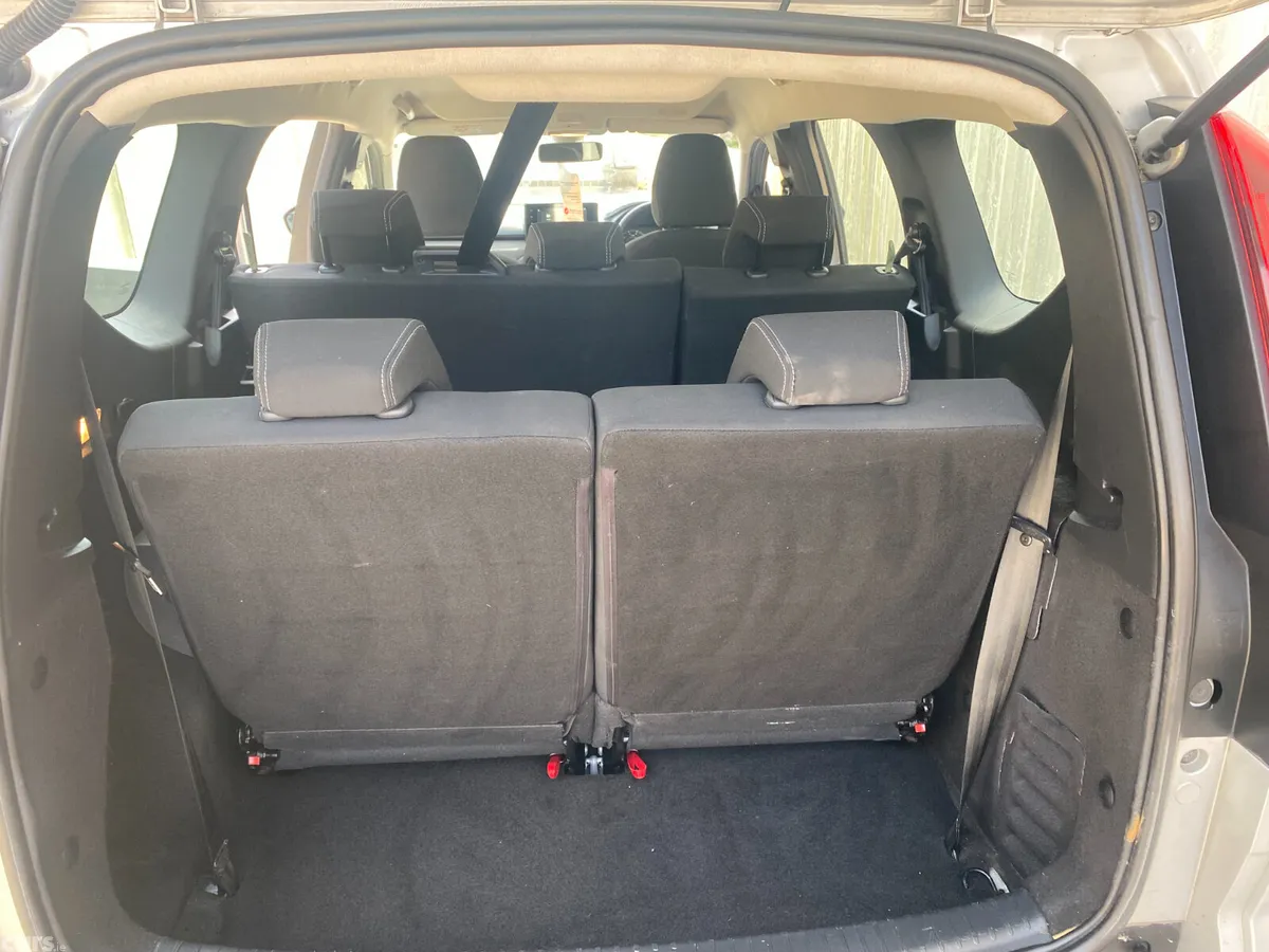Dacia Jogger MPV, Petrol, 2023, Grey