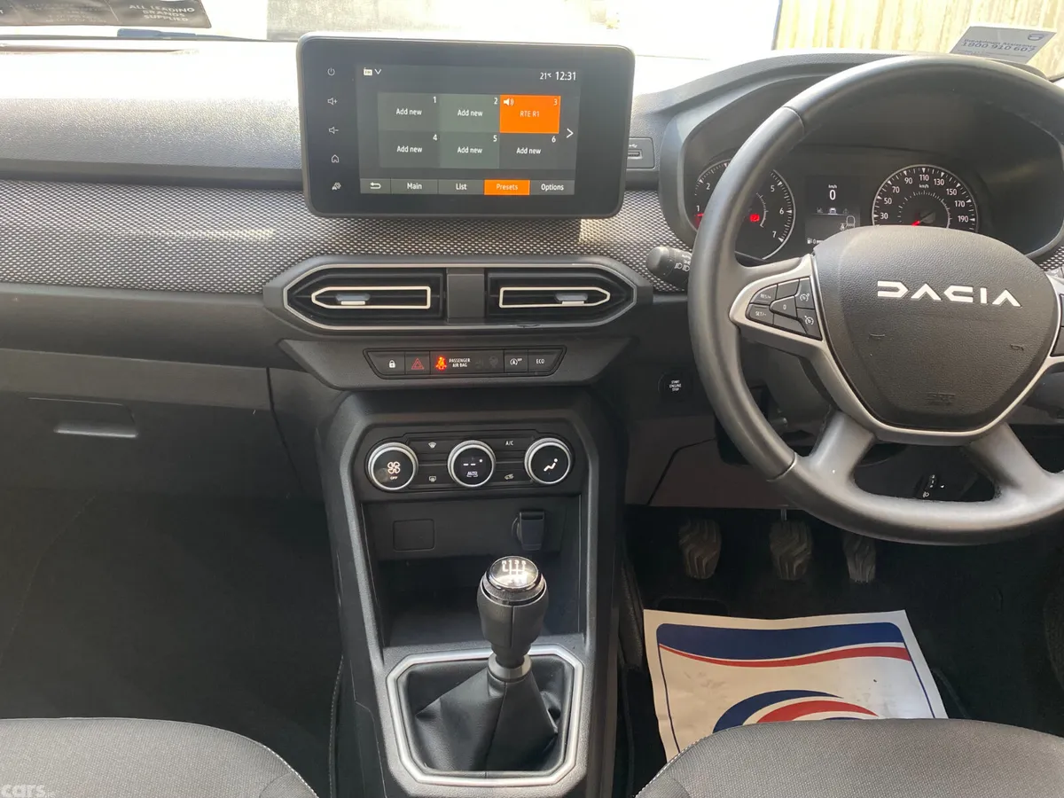 Dacia Jogger MPV, Petrol, 2023, Grey