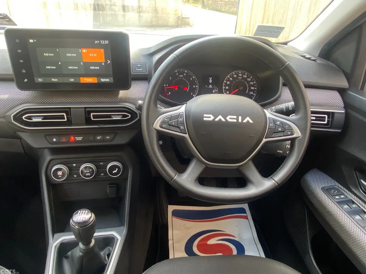 Dacia Jogger MPV, Petrol, 2023, Grey