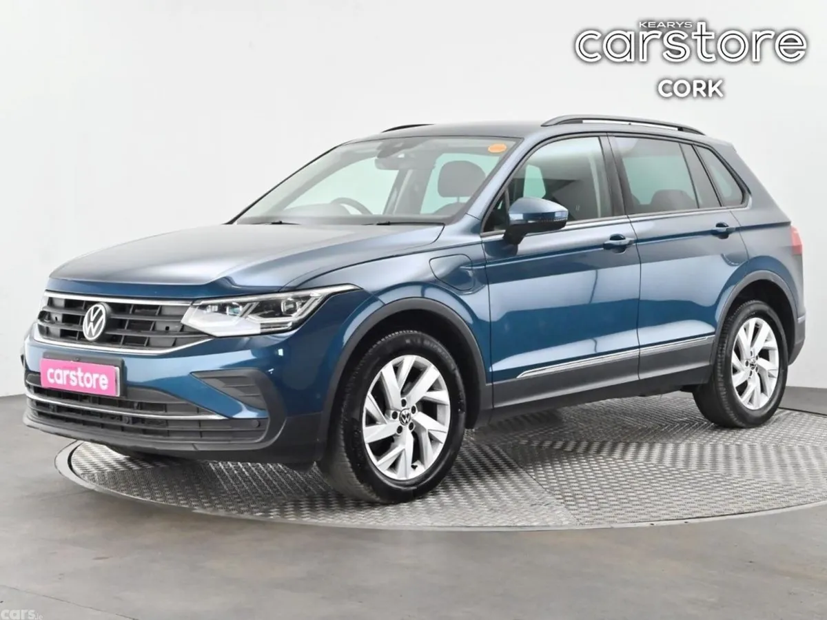 Volkswagen Tiguan SUV, Petrol Hybrid, 2023, Blue