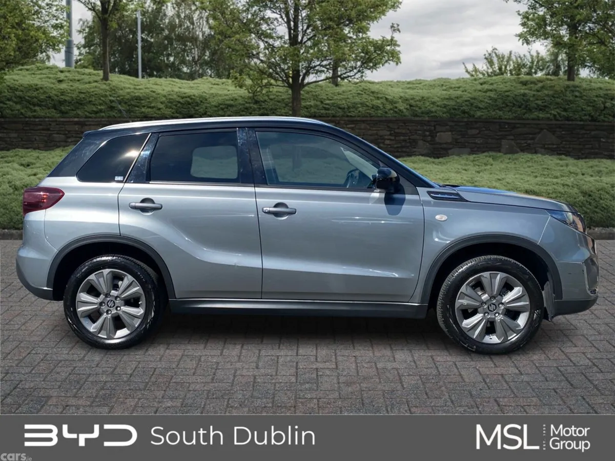 Suzuki Vitara SUV, Petrol, 2023, Grey