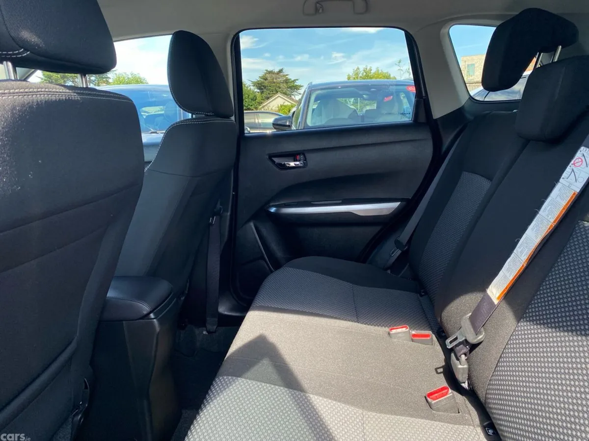 Suzuki Vitara SUV, Petrol, 2023, Grey