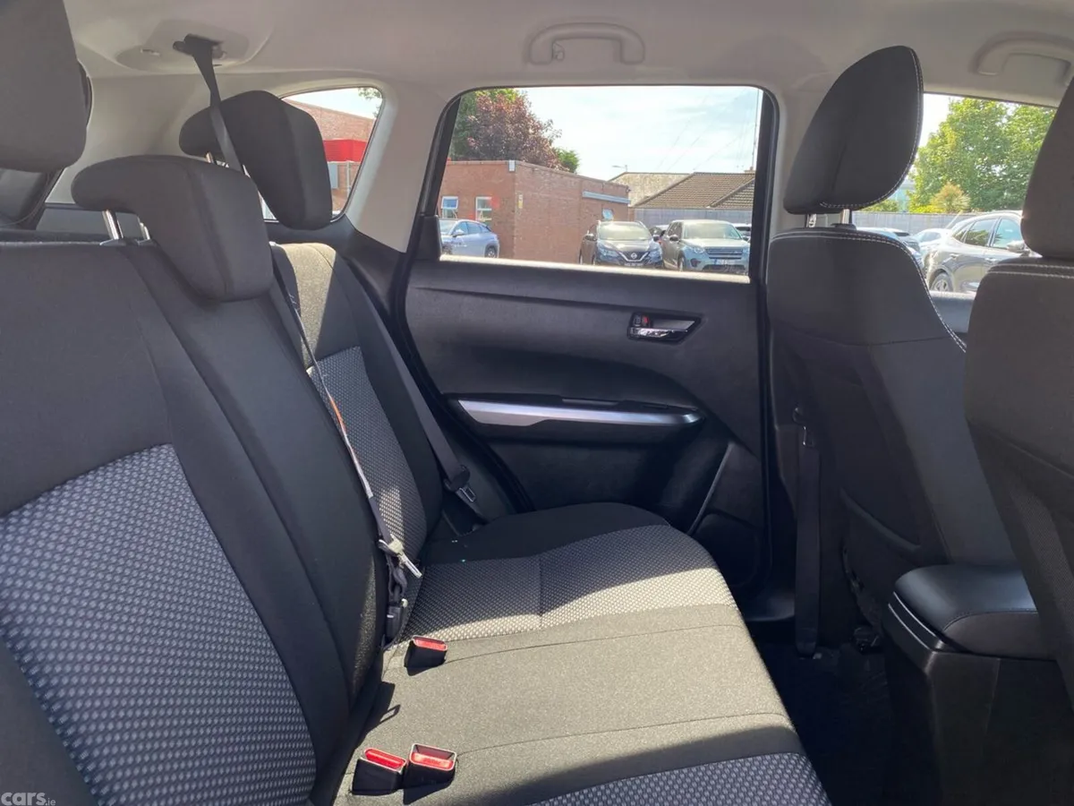 Suzuki Vitara SUV, Petrol, 2023, Grey