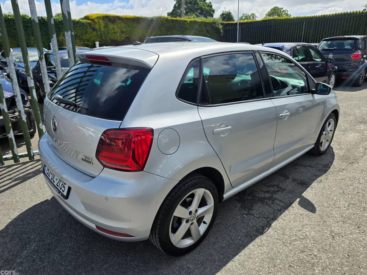 Volkswagen Polo Hatchback, Diesel, 2015, Silver