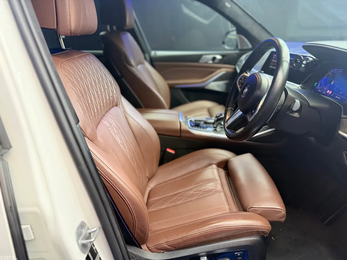 BMW X7 Estate/Jeep, Diesel, 2021, White