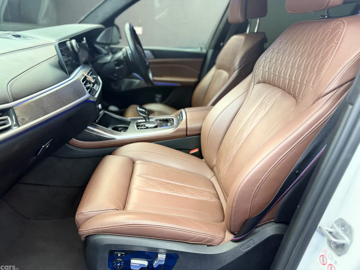 BMW X7 Estate/Jeep, Diesel, 2021, White