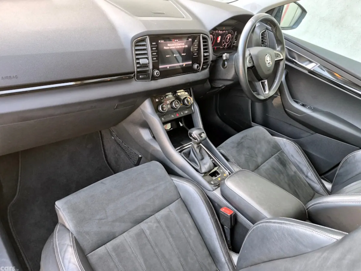 Skoda Karoq Estate, Petrol, 2019, Grey