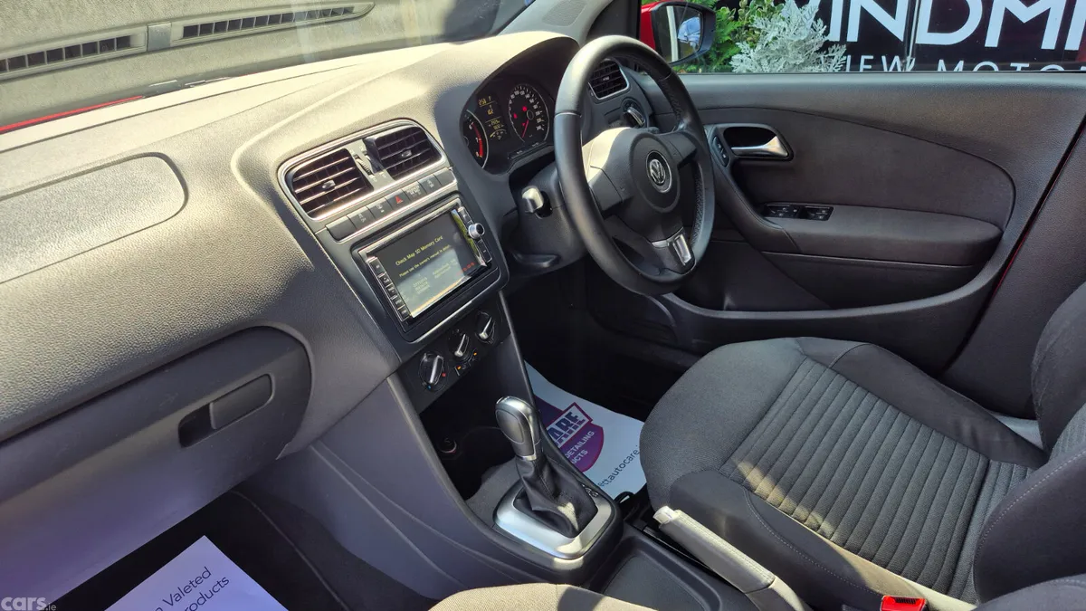 Volkswagen Polo Hatchback, Petrol, 2014, Red