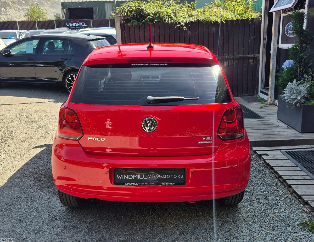Volkswagen Polo Hatchback, Petrol, 2014, Red