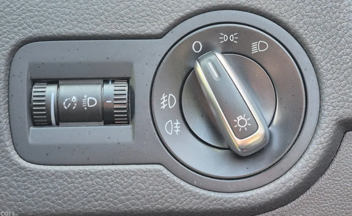 Volkswagen Polo Hatchback, Petrol, 2014, Red