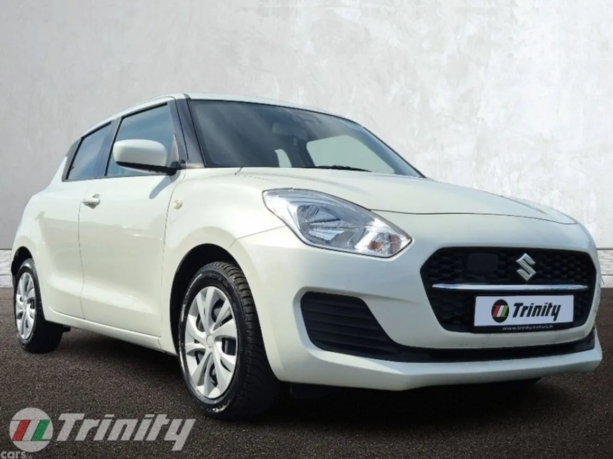 Suzuki Swift Hatchback, Petrol, 2023, White