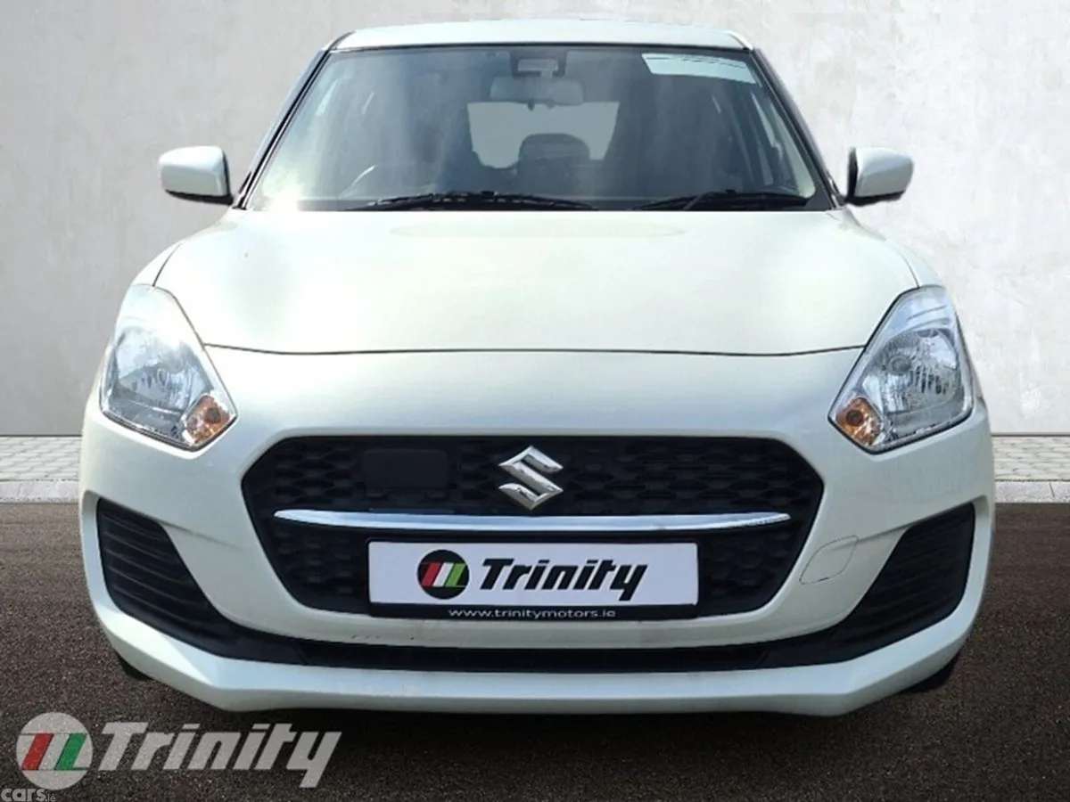Suzuki Swift Hatchback, Petrol, 2023, White