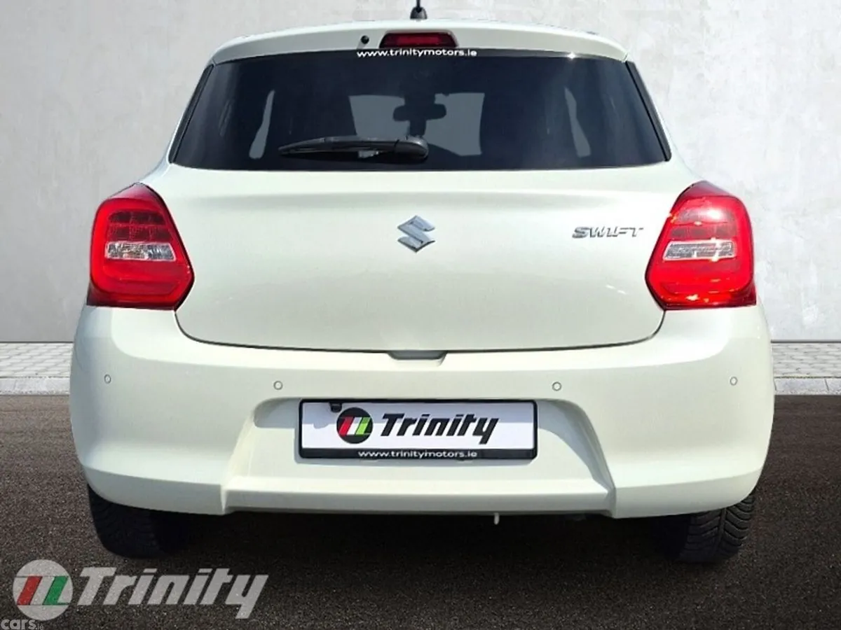 Suzuki Swift Hatchback, Petrol, 2023, White
