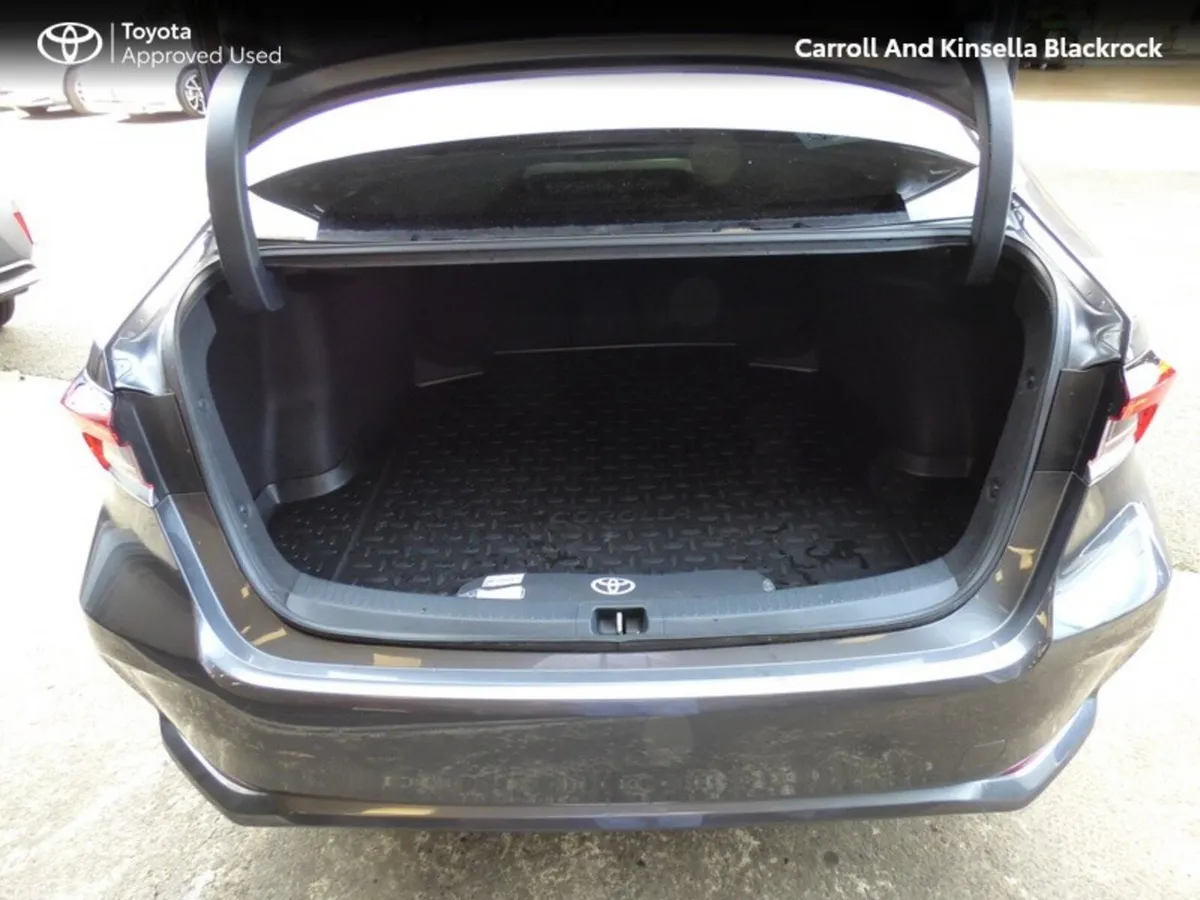 Toyota Corolla Saloon, Petrol Hybrid, 2025, Grey