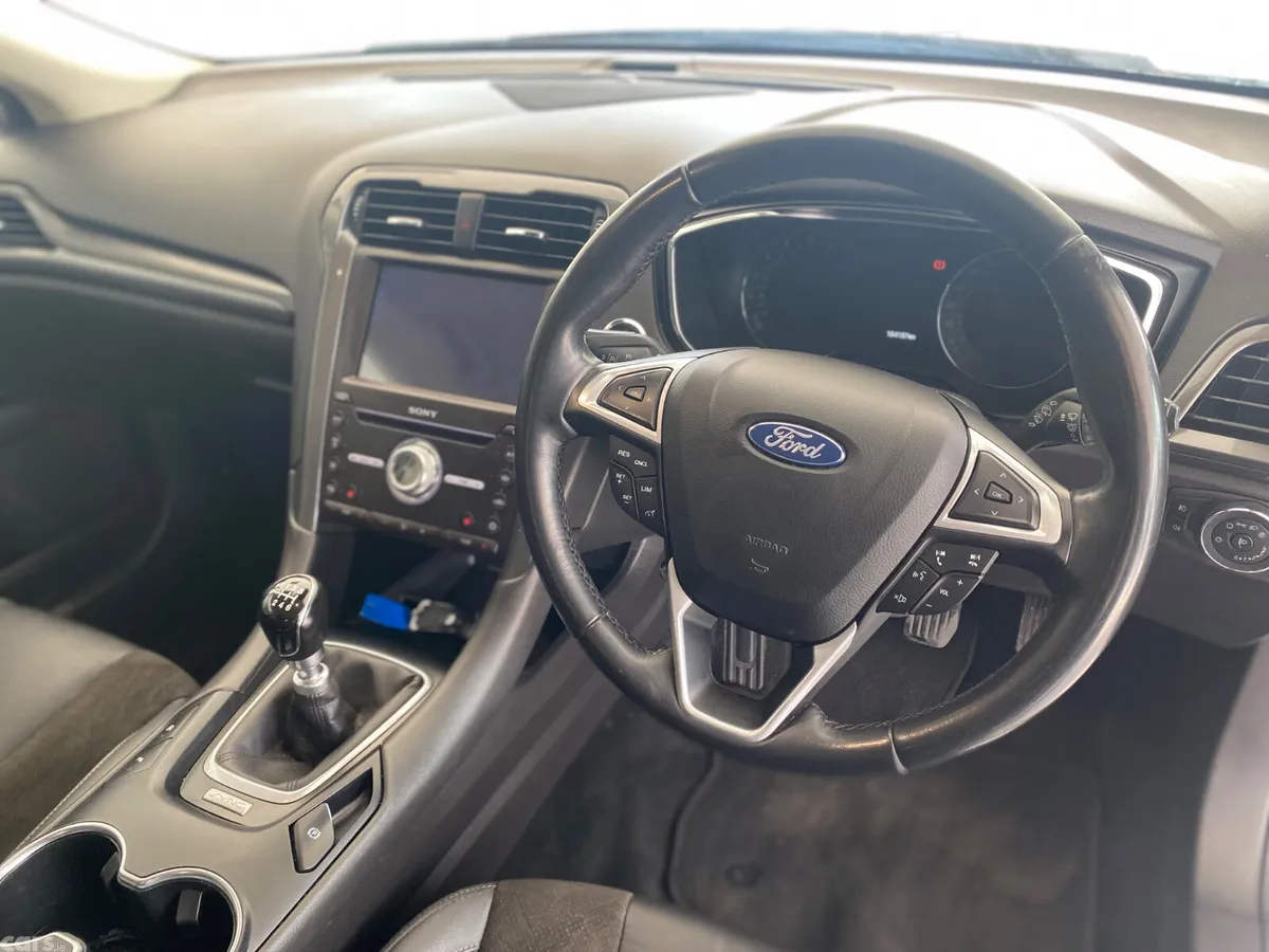 Ford Mondeo Hatchback, Diesel, 2020, Grey
