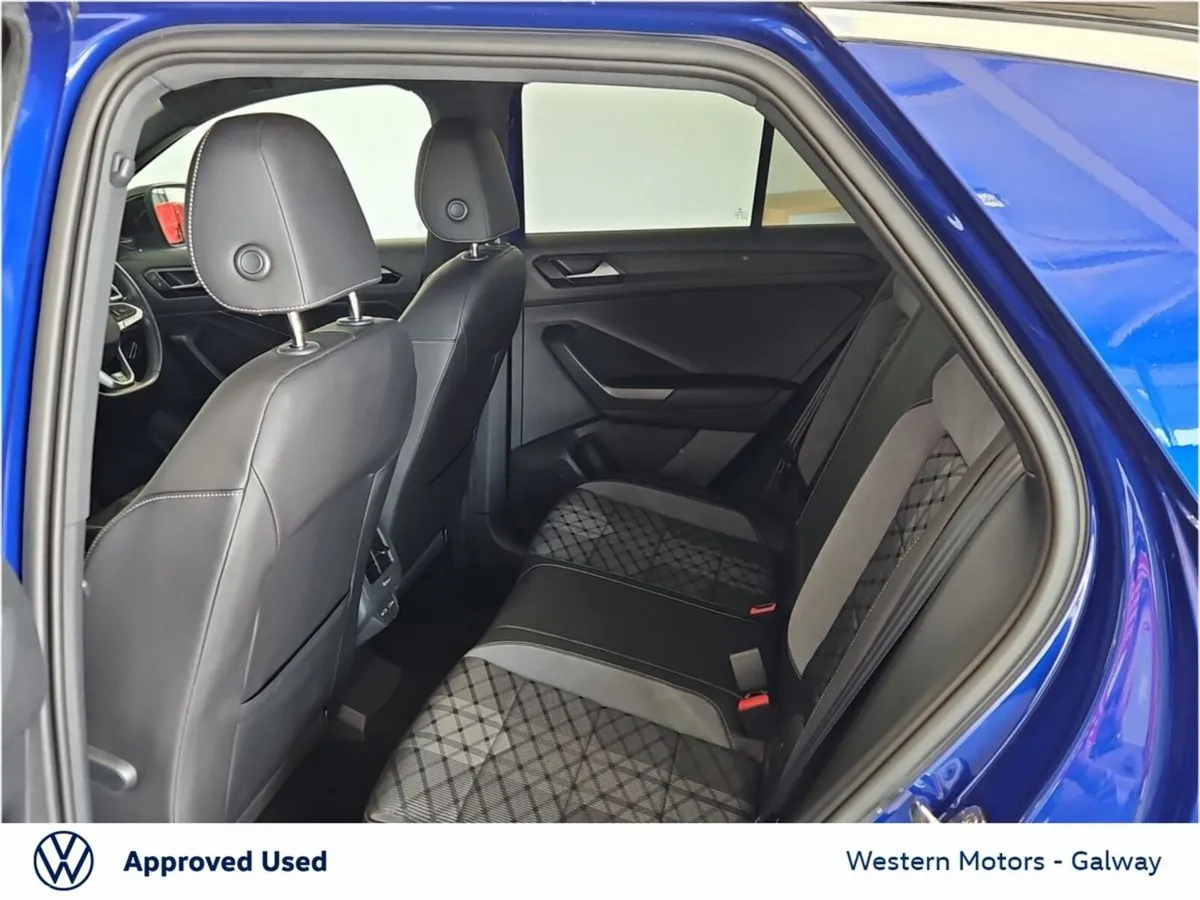 Volkswagen T-Roc SUV, Diesel, 2025, Blue
