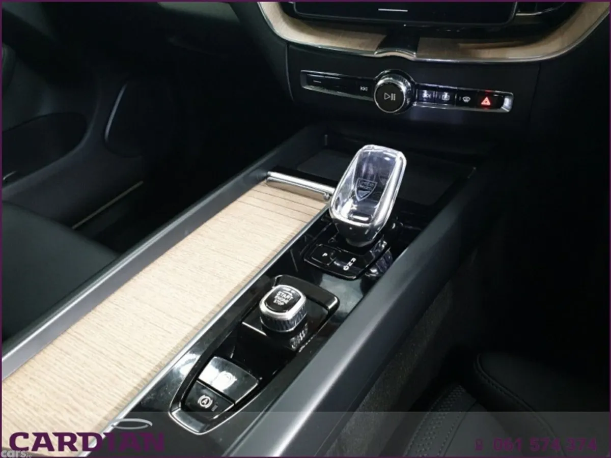 Volvo XC60 SUV, Petrol Hybrid, 2026, Grey
