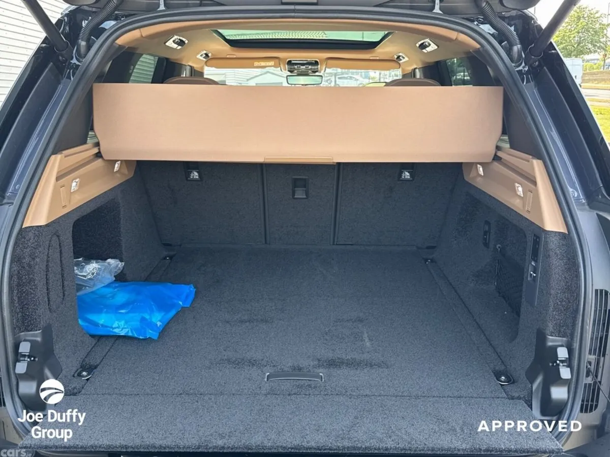 Land Rover Range Rover SUV, Petrol Plug-in Hybrid, 2026, Blue