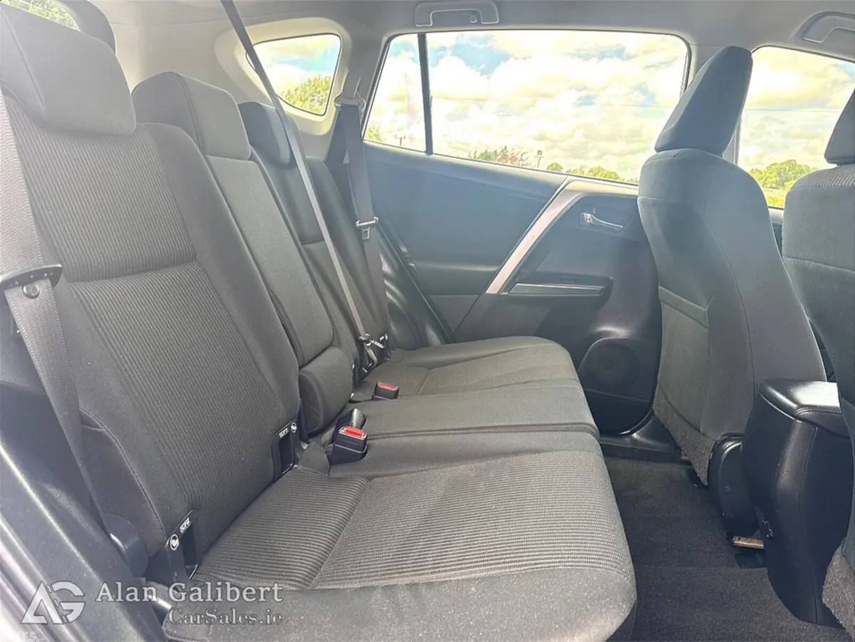 Toyota RAV4 MPV, Diesel, 2017, Grey