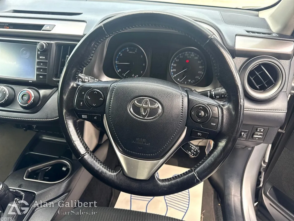Toyota RAV4 MPV, Diesel, 2017, Grey