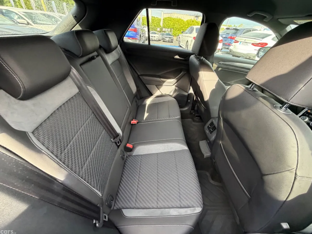 Volkswagen T-Roc SUV, Diesel, 2021, Blue