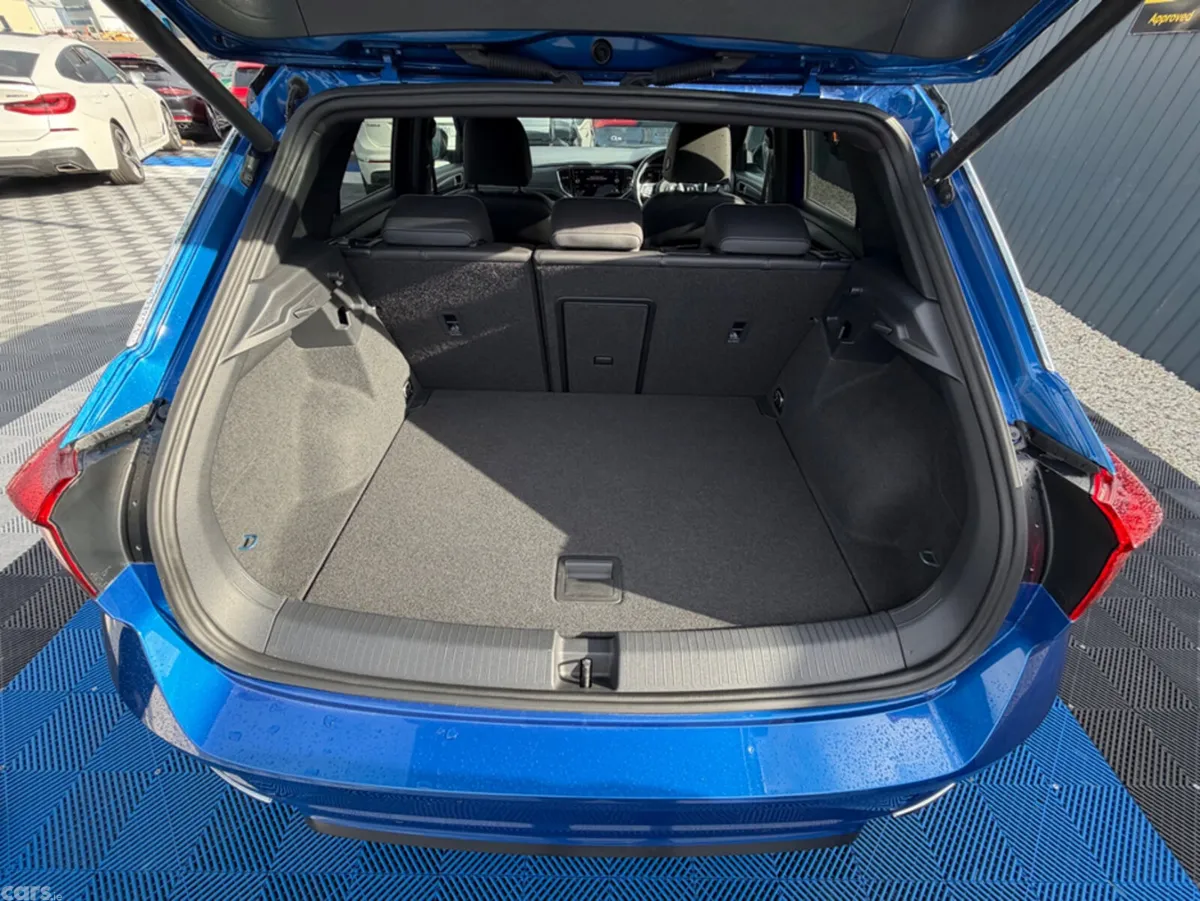 Volkswagen T-Roc SUV, Diesel, 2021, Blue