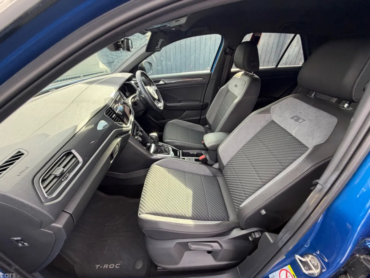 Volkswagen T-Roc SUV, Diesel, 2021, Blue
