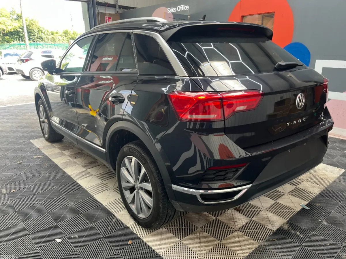 Volkswagen T-Roc SUV, Diesel, 2020, Black