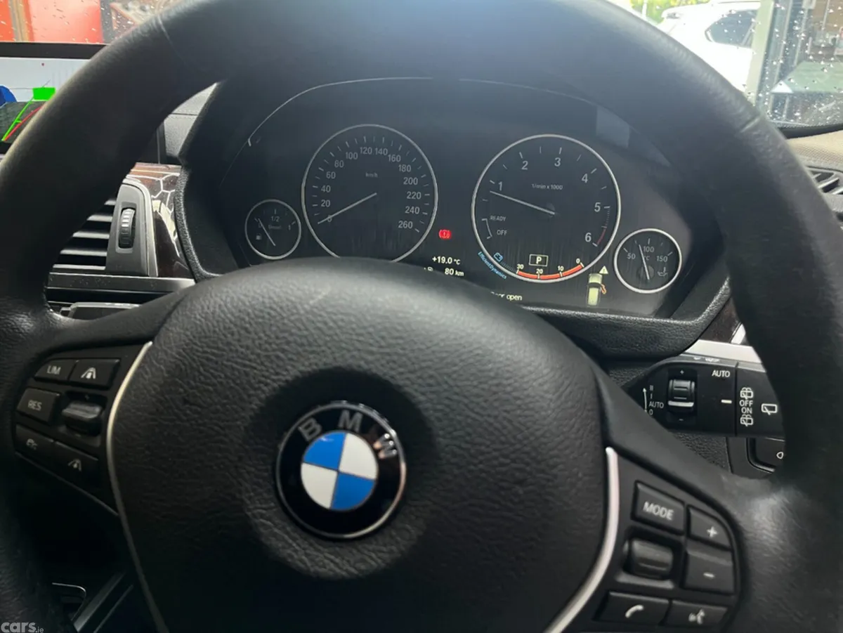 BMW 3-Series Estate, Diesel, 2019, Black
