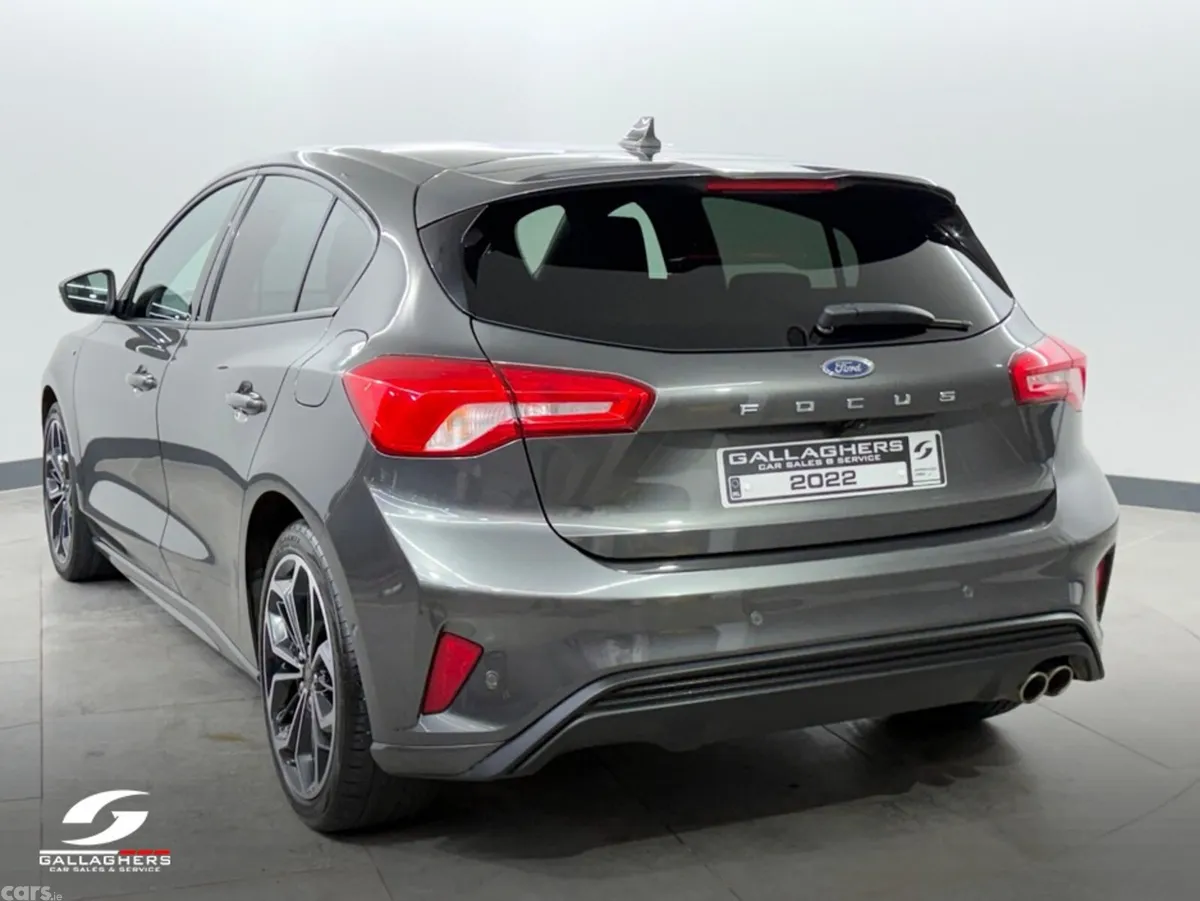 Ford Focus Hatchback, Diesel, 2022, Grey