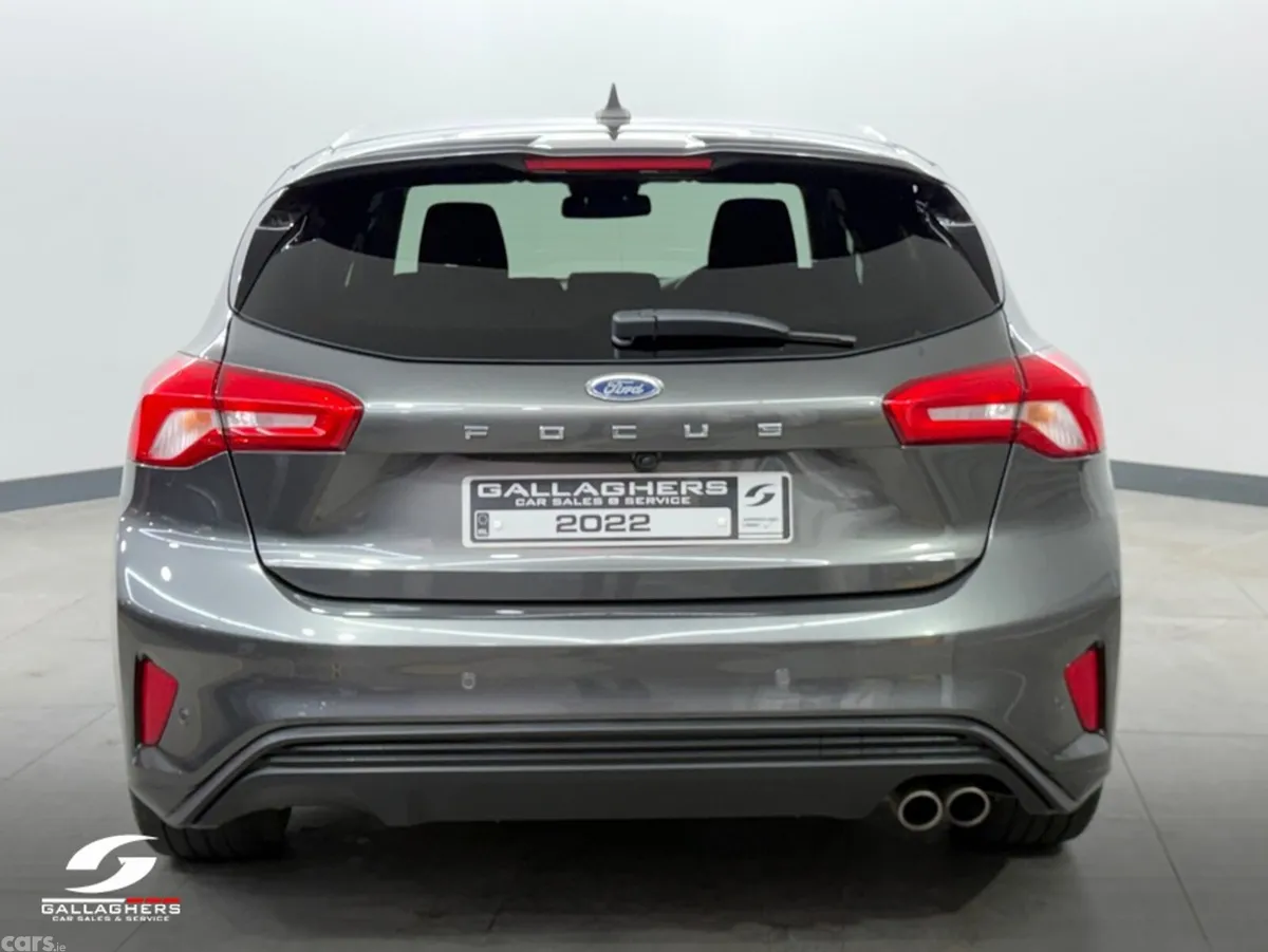 Ford Focus Hatchback, Diesel, 2022, Grey