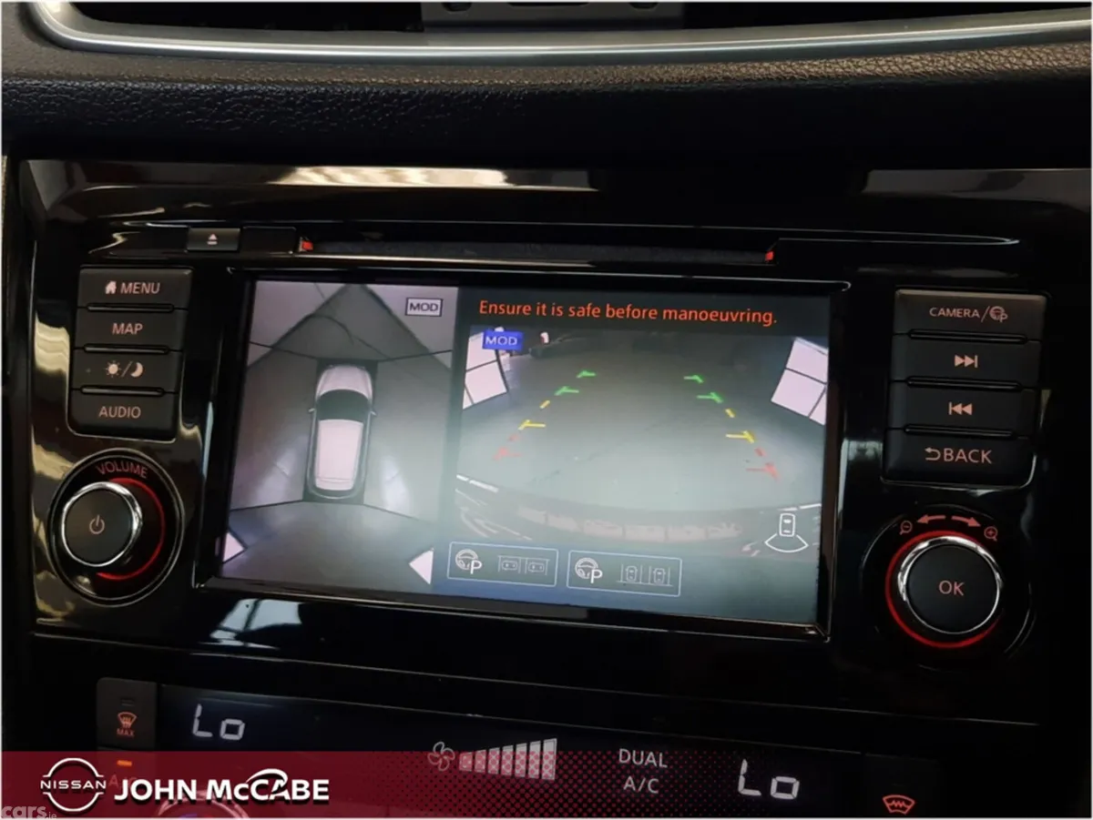 Nissan Qashqai MPV, Petrol, 2020, Red